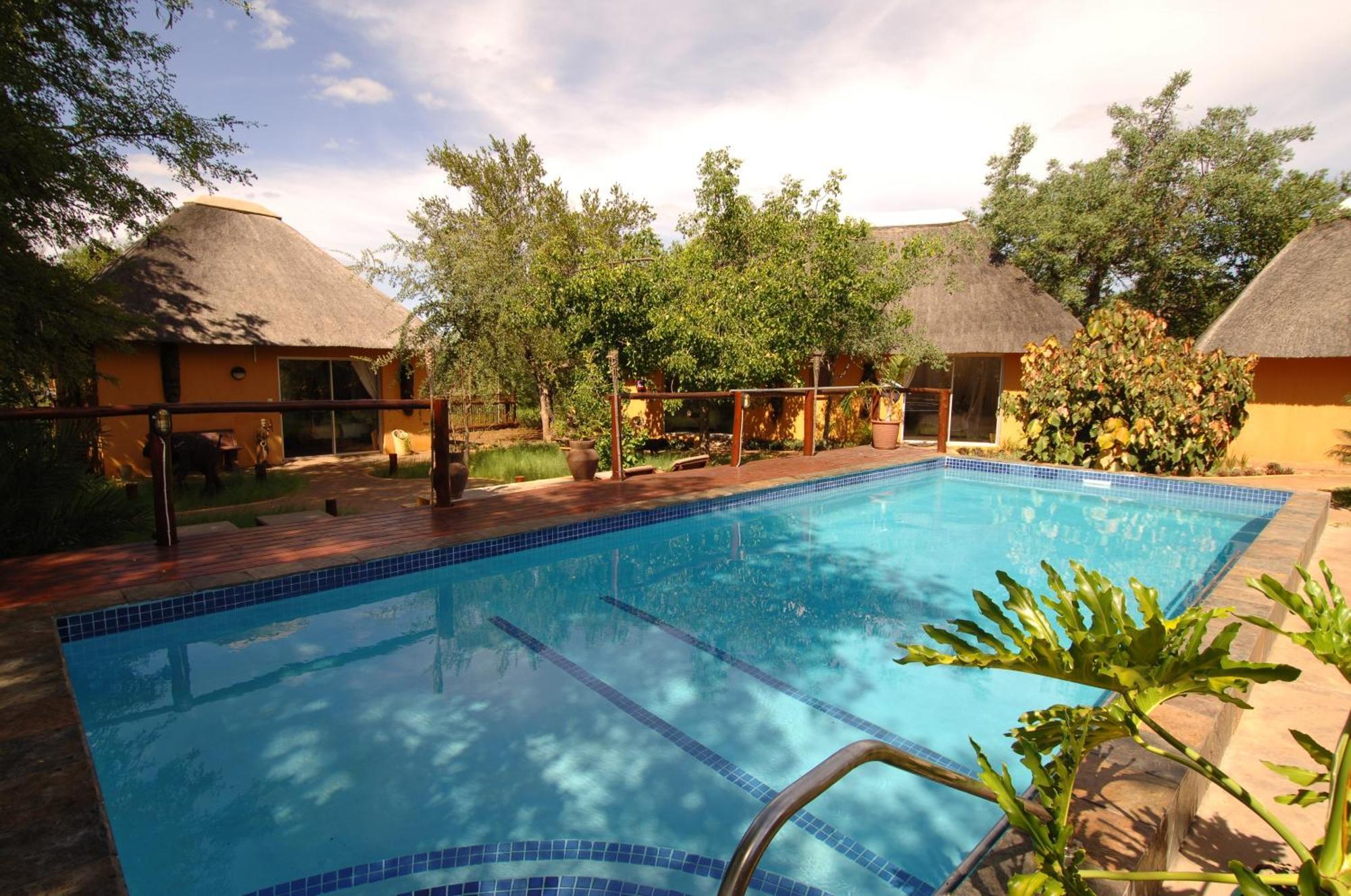 Normann Safari Bush Lodge Пхалаборва Экстерьер фото