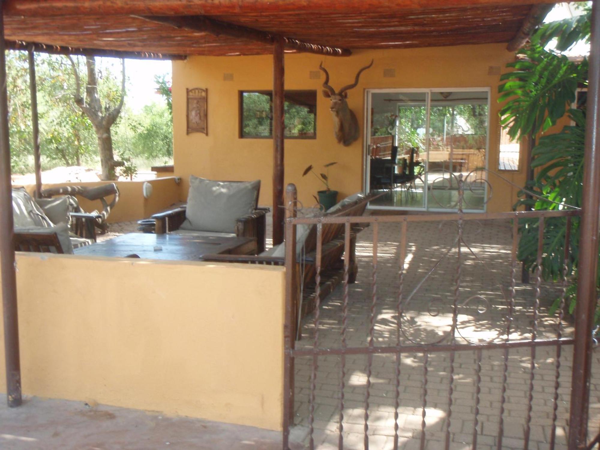Normann Safari Bush Lodge Пхалаборва Экстерьер фото