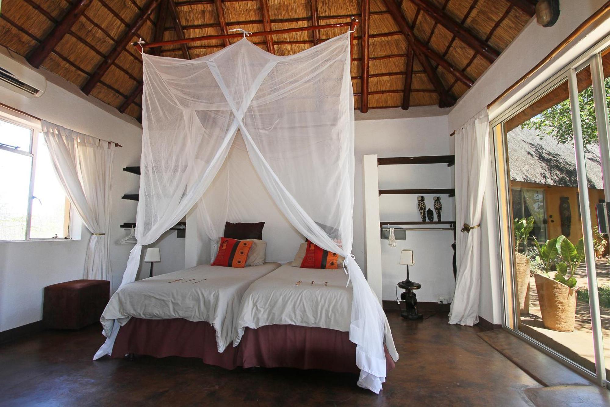 Normann Safari Bush Lodge Пхалаборва Номер фото